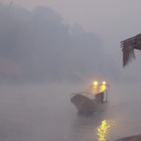 Рассвет на реке Квай :: Рустам Илалов