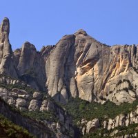 Монтсеррат – горный массив на севере Испании, в сердце провинции Каталония. :: Алексей Пышненко