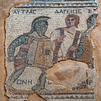 Античная греческая мозаика с изображением двух сражающихся гладиаторов и судящего их рефери. :: Павел Сытилин