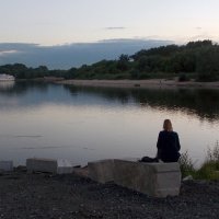 Вечером у реки :: Galina Solovova