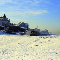 Пустынный пляж. Зима. :: Сергей Карачин