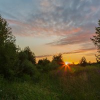 Закат в лугах :: Александр Синдерёв