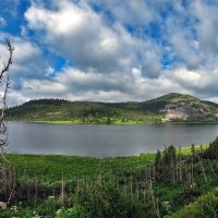 Озеро в Саянах :: Алексей Мезенцев