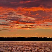 Закат на Ладожском  озере... :: Vladimir Semenchukov