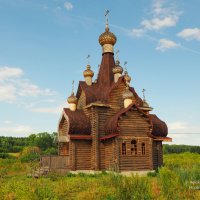 Деревенская церковь :: Сергей Воинков