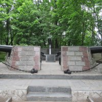 Памятник Сестрорецкому оружейному заводу. :: Елена Павлова (Смолова)