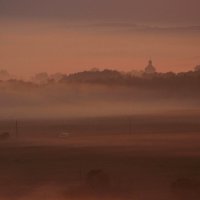 Густой туман на рассвете дня. :: Владимир Гришин