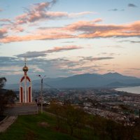 Рядом с памятником "Скорбящая мать" Находка. :: Лариса Крышталь 