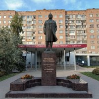 Памятник Н.Н.Чумаковой :: Tarka 