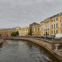 Набережная канала Грибоедова в Санкт-Петербурге :: юрий затонов