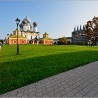 Тихвин. Богородичный Успенский мужской монастырь :: Николай Кувшинов