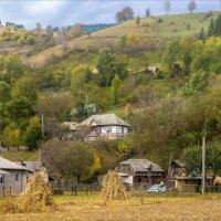 Село в Карпатских горах :: Shapiro Svetlana 