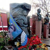 Памятник Василию Маргелову :: Александр Чеботарь