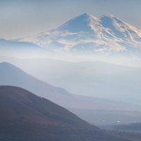 Вид на Эльбрус с горы Машук :: Наталия Л.