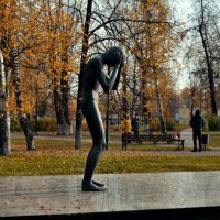 Скульптура Плачущий мальчик :: Татьяна Помогалова