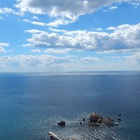 Судак -вид на море с Генуэзской крепости :: Олег Рябич