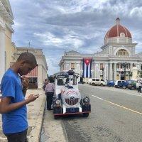 В центре Сиенфуэгоса :: Славик Обнинский