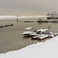 Хабаровск, лодочная , первый снег :: Евгений Ананевский