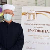 У Чернівцях відкрили ісламський культурний центр :: Степан Карачко