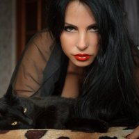 Девушка и кот. :: Анжелика Маркиза
