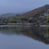 Пруд, осень, туман :: Игорь Кузьмин