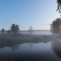 Утро на озере. :: Владимир Безбородов