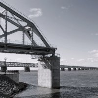 Амурский мост в Хабаровске :: Игорь Сарапулов