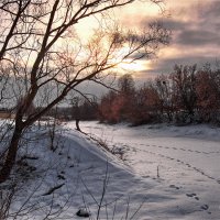 Зимний закат на реке"© :: Владимир Макаров