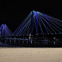 Мост на остров Татышев в Красноярске. :: Татьяна Соловьева