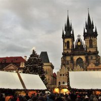 Рождественский базар около главной ёлки Праги в 2018г. :: Aida10 