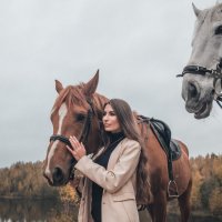 Девушка с лошадьми :: Яна Пикулик