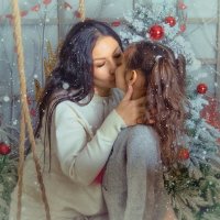 Мамин поцелуй самый теплый :: Ксения Хорошилова