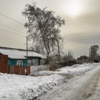 Прогулка по родному посёлку ... :: Евгений Хвальчев