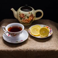 Чай с лимоном. :: Алексей Ковынев