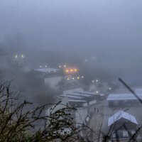 "Туман, туман, серая пелена ... Мы к земле прикованы туманом." :: Сергей Козырев