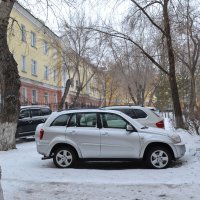 Двор,авто,чуткий сон хозяина...Кабы ,чего не вышло... :: Георгиевич 