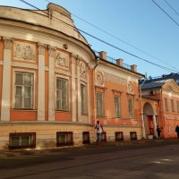 Москва старинною дышит робко. :: Серж Поветкин