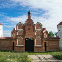 Вход в монастырь :: Влад Чуев