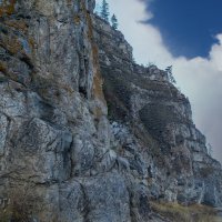 Скалы на берегу Ангары :: Сергей Шаврин