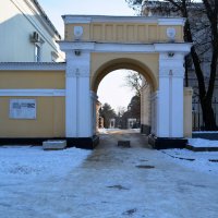 Новочеркасск. Арка Александровского сада. :: Пётр Чернега