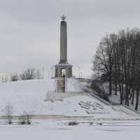 Великие Луки. Обелиск Славы... :: Владимир Павлов