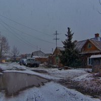 Апрельский снегопад на улице Московской. 2021. :: Михаил Полыгалов