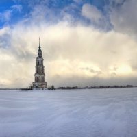 Калязинская колокольня после снежного бурана :: Константин 