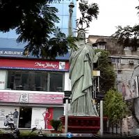Индия, Ахмадобар - уличные зарисовки, Статуя Свободы на задворках :: Александр Беляков