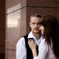 Фотопрогулка прекрасной влюблённой пары :: Сергей Романовский