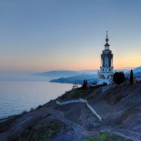 Вид на Храм-маяк святителя Николая Чудотворца :: Константин 