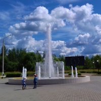 фонтан и небо :: Владимир 