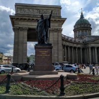 Памятник Кутузову у Казанского собора... :: Наталия Павлова