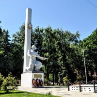 Мемориал воинам нефтяникам :: Анатолий Колосов