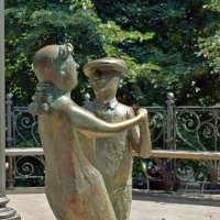 Памятник «Одесский время» :: Татьяна Ларионова